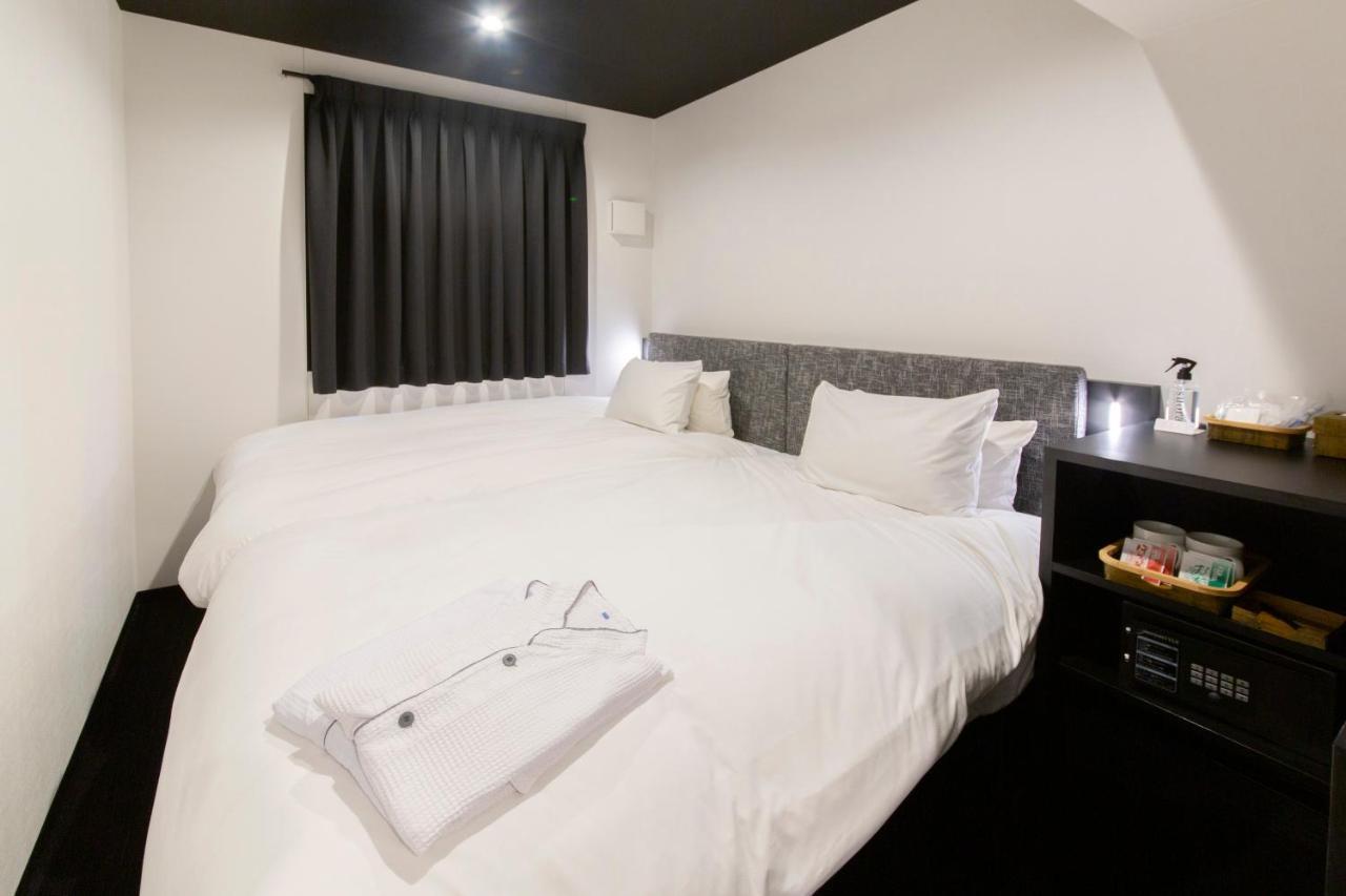 Hotel Trad Replay Osaka Exteriör bild