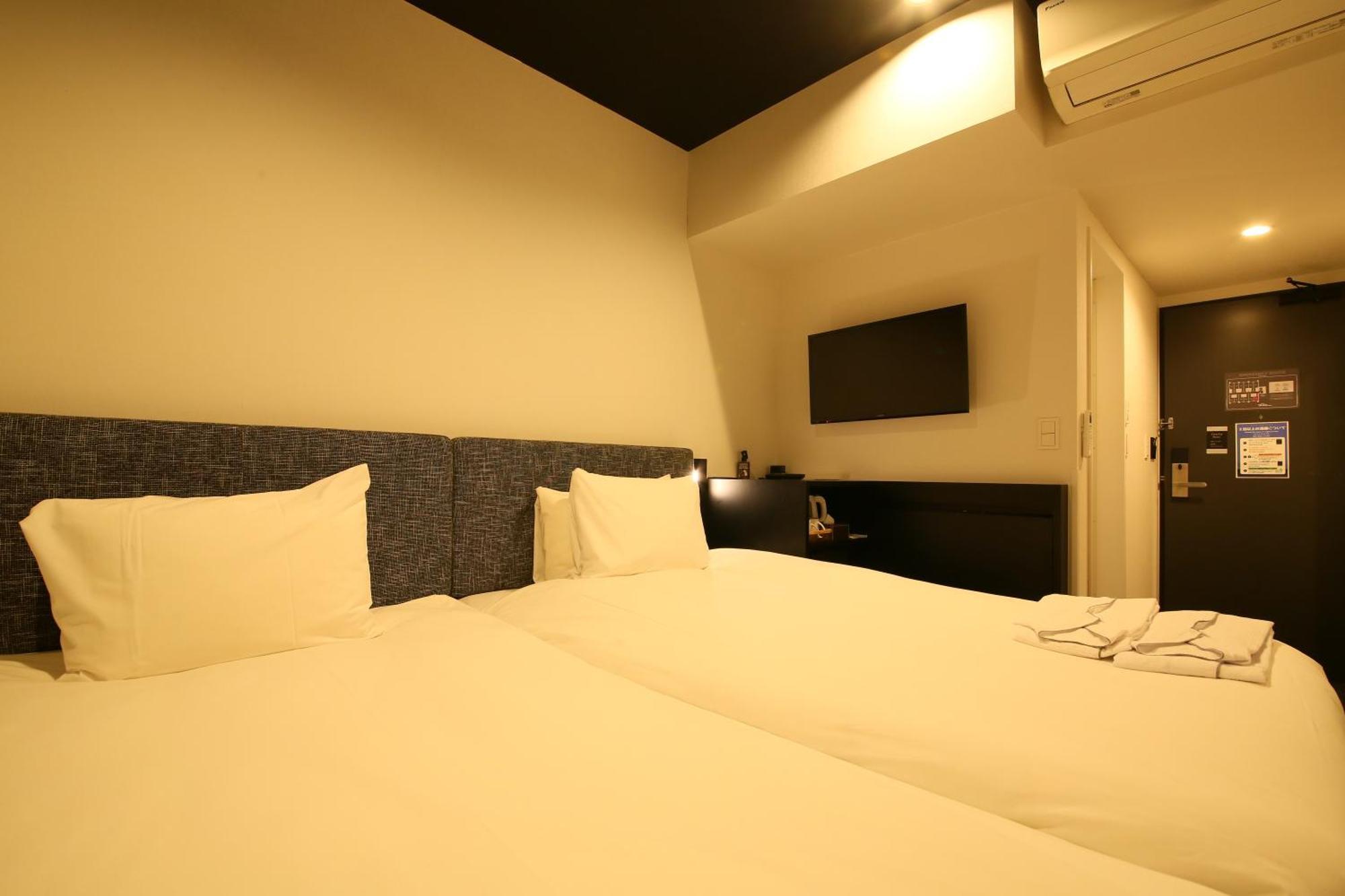 Hotel Trad Replay Osaka Exteriör bild